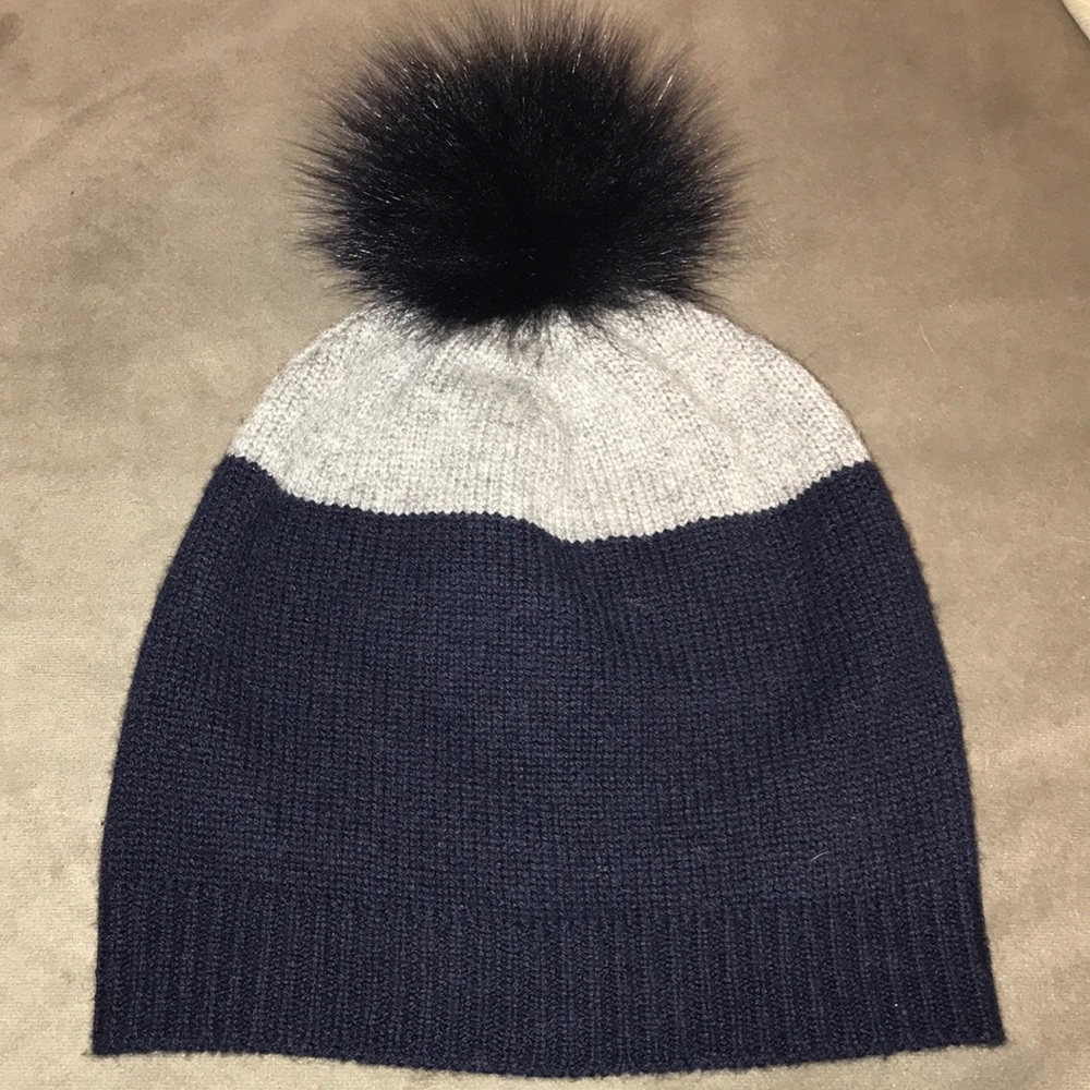 Magaschoni 100% Cashmere Hat with Real Fur Pom Pom